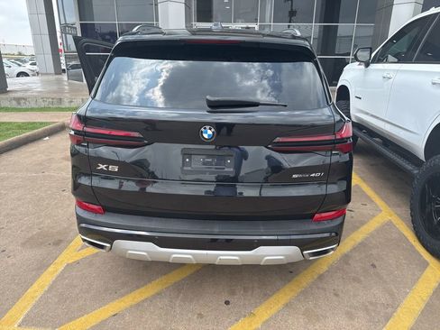 Used 2025 BMW X5 sDrive40i w/ Climate Comfort Package RWD image 3