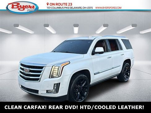 Used 2017 Cadillac Escalade Premium Luxury image 1