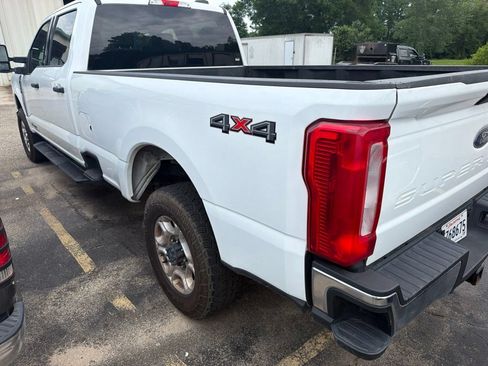 Used 2025 Ford F350 XLT AWD/4WD image 4