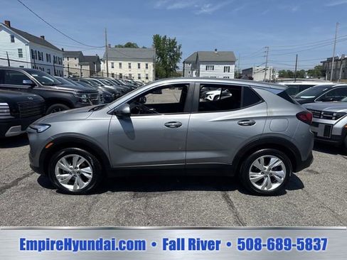 Used 2024 Buick Encore GX Preferred FWD image 9