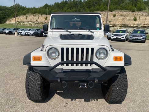Used 2005 Jeep Wrangler Unlimited AWD/4WD image 17
