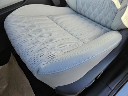 New 2026 Mitsubishi Outlander SEL image 8