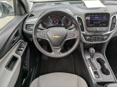 Used 2020 Chevrolet Equinox Premier image 17