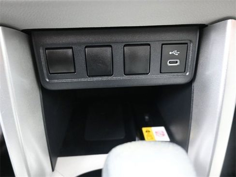 Used 2023 Toyota Corolla Cross LE image 4