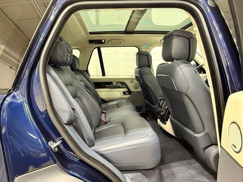 Used 2021 Land Rover Range Rover Autobiography image 54