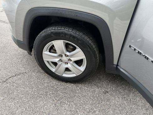 Used 2022 Jeep Compass Latitude AWD/4WD image 29