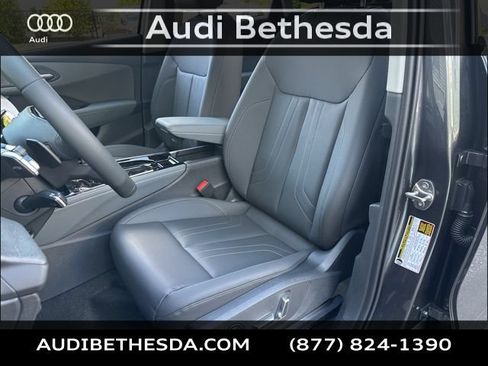 New 2026 Audi Q3 quattro 2.0T AWD/4WD image 22