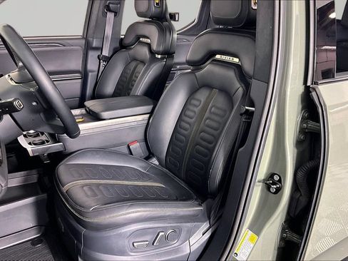 Used 2022 Rivian R1T Launch Edition AWD/4WD image 16