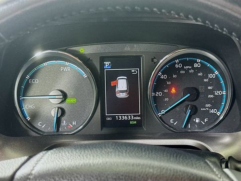 Used 2018 Toyota RAV4 SE AWD/4WD image 24