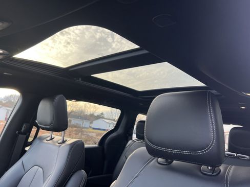 New 2026 Chrysler Pacifica Select image 20