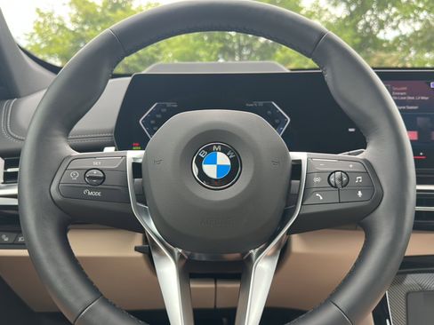 New 2025 BMW X1 xDrive28i w/ Technology Package image 17