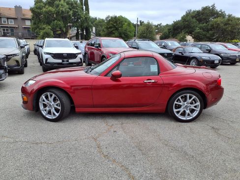 Used 2015 MAZDA MX-5 Miata Grand Touring w/ Premium Package RWD image 3