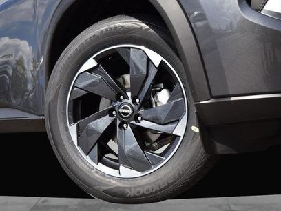 New 2026 Nissan Rogue SV w/ SV Premium Package