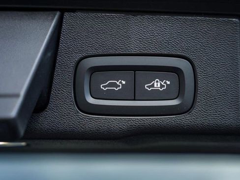 New 2026 Volvo XC60 B5 Plus w/ Protection Package Premier image 11