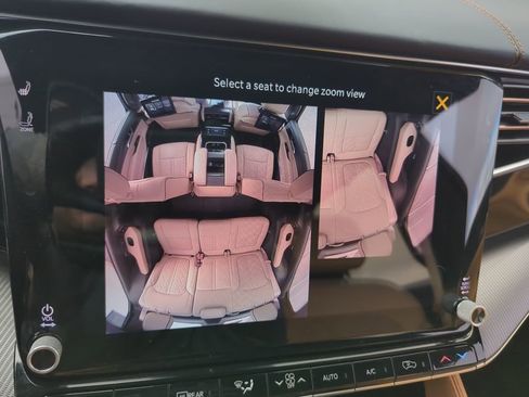 Used 2023 Jeep Grand Wagoneer Series III w/ Rear Seat Video Group 1 image 28