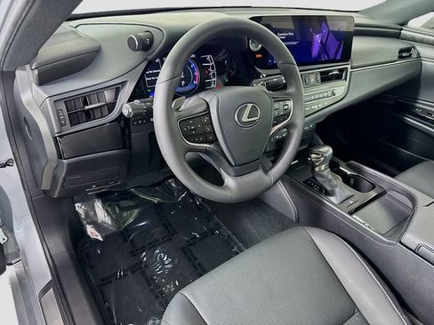 Used 2023 Lexus ES 250 w/ Premium Package AWD/4WD image 19