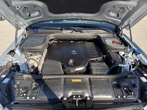 Used 2024 Mercedes-Benz GLE 450 4MATIC image 34