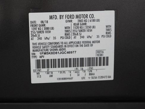 Used 2018 Ford Explorer XLT w/ Equipment Group 202A AWD/4WD image 34