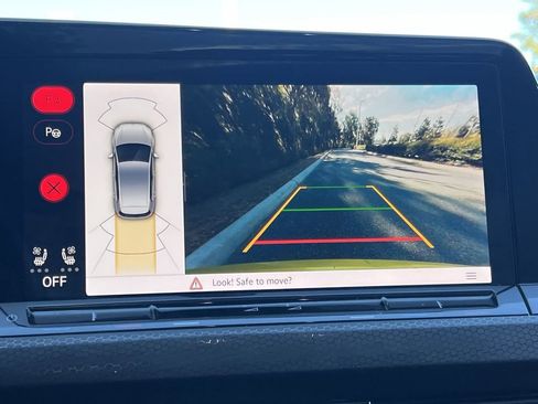 Used 2022 Volkswagen GTI Autobahn image 17