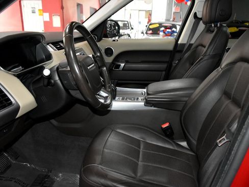 Used 2019 Land Rover Range Rover Sport HSE image 20