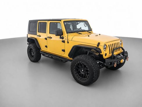 Used 2008 Jeep Wrangler Unlimited Rubicon w/ Dual Top Group AWD/4WD image 3