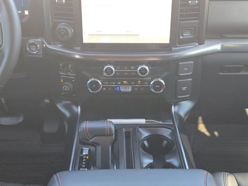 Used 2025 Ford F150 Raptor AWD/4WD image 17