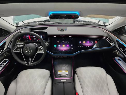 New 2026 Mercedes-Benz E 350 4MATIC Sedan image 17