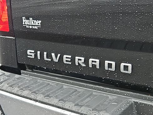 Used 2018 Chevrolet Silverado 1500 LT image 29