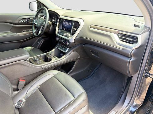 Used 2023 GMC Acadia SLT AWD/4WD image 16