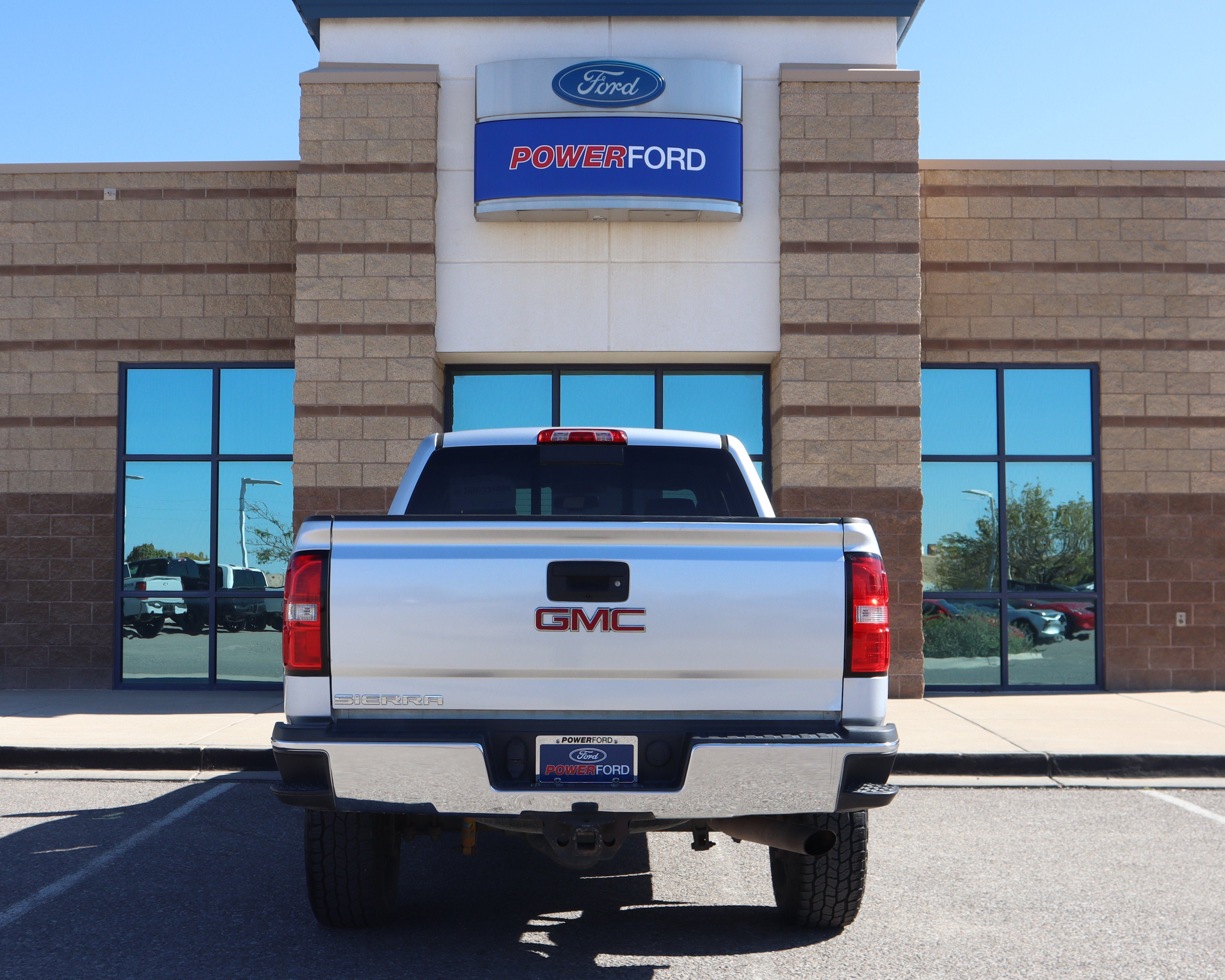 Used 2016 GMC Sierra 2500 SLE w/ SLE Fleet Preferred Package AWD/4WD image 7