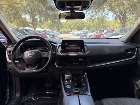 Used 2025 Nissan Rogue SV AWD/4WD image 34