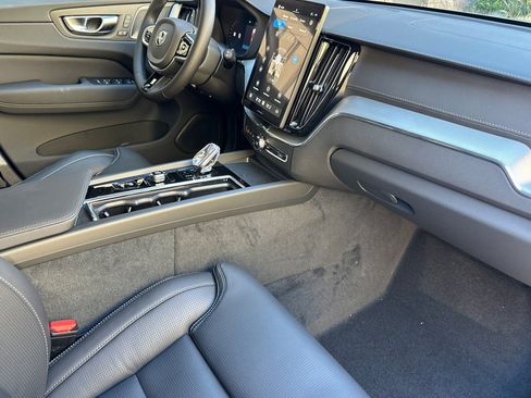 New 2026 Volvo XC60 B5 Ultra w/ Protection Package Premier AWD/4WD image 17
