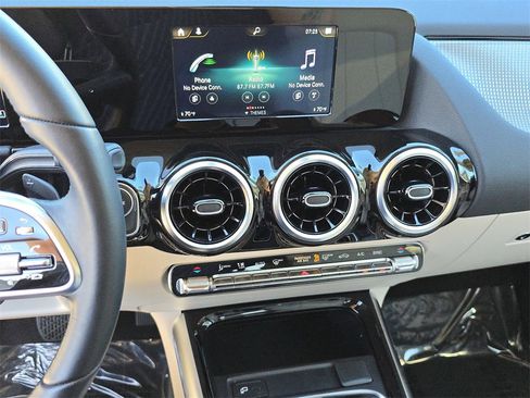 Used 2022 Mercedes-Benz GLA 250 image 27