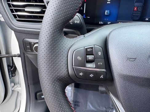 New 2026 Ford Escape ST-Line w/ Tech Pack #1 image 17