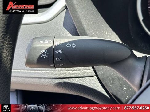 Certified 2024 Toyota RAV4 LE AWD/4WD image 27