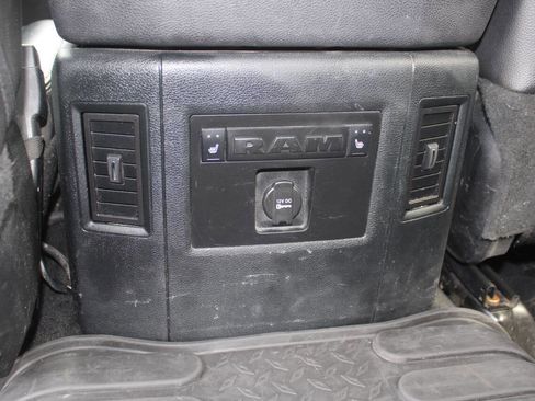 Used 2016 RAM 2500 Laramie w/ Sport Appearance Group image 35