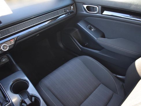 Used 2022 Honda Civic EX image 18