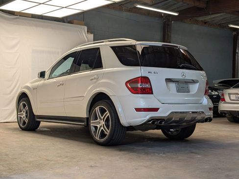 Used 2011 Mercedes-Benz ML 63 AMG 4MATIC image 4