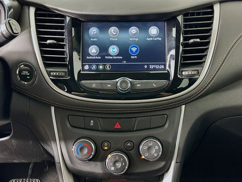 Used 2019 Chevrolet Trax LT w/ LT Convenience Package image 22