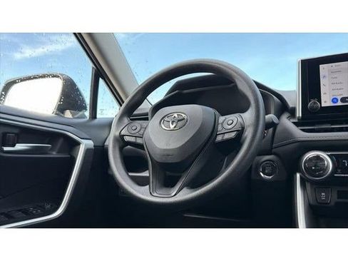 Certified 2025 Toyota RAV4 XLE AWD/4WD image 36