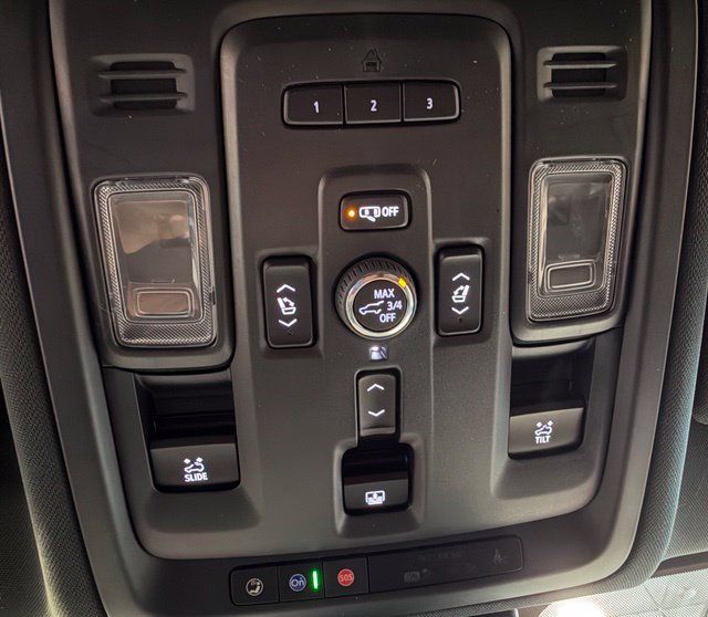 Used 2024 Chevrolet Tahoe RST w/ Luxury Package AWD/4WD image 26