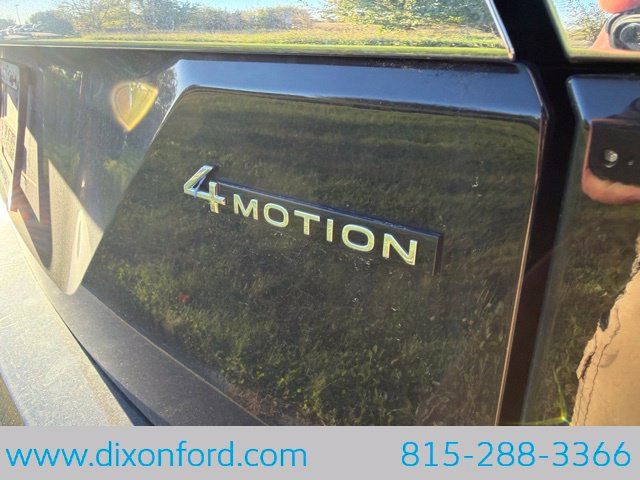Used 2024 Volkswagen Atlas SE AWD/4WD image 11
