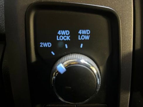 Used 2014 RAM 1500 Express AWD/4WD image 21