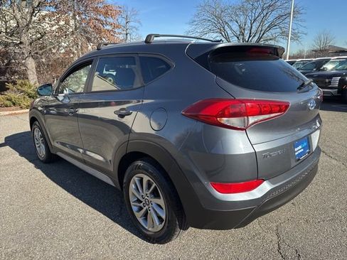 Used 2017 Hyundai Tucson SE image 19