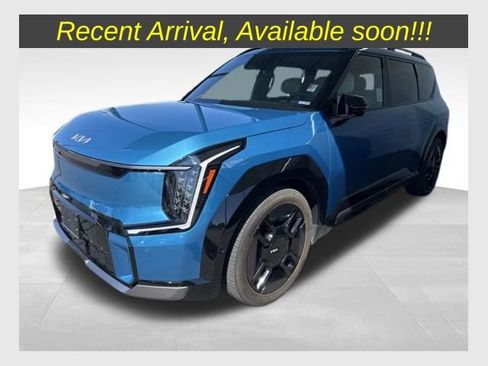Certified 2024 Kia EV9 GT-Line AWD/4WD image 1