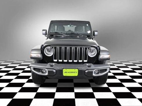 Used 2022 Jeep Wrangler Unlimited Sahara w/ Dual Top Group AWD/4WD image 12
