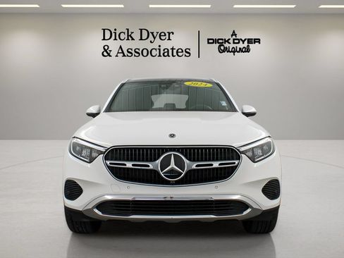 Used 2024 Mercedes-Benz GLC 300 4MATIC image 9