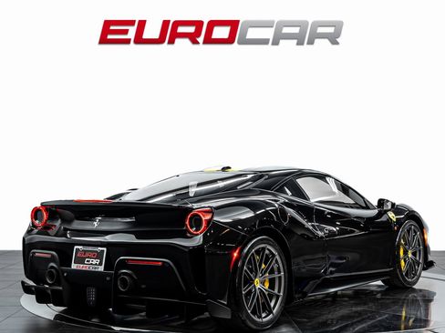 Used 2020 Ferrari 488 Pista Coupe image 5