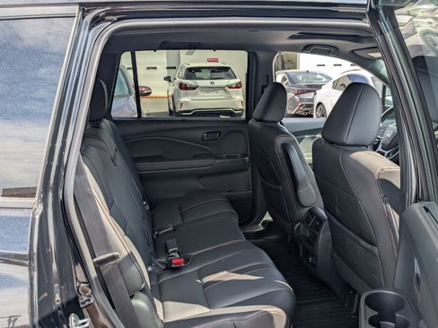 Used 2023 Honda Passport TrailSport image 12