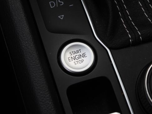 Used 2022 Volkswagen Atlas SEL Premium image 28